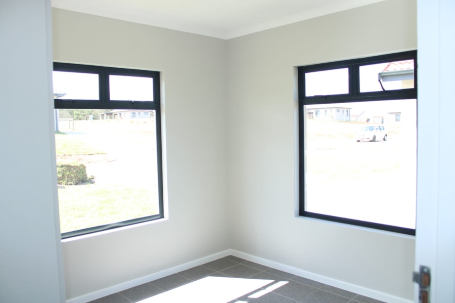2 Bedroom Property for Sale in Kidds Beach Eastern Cape